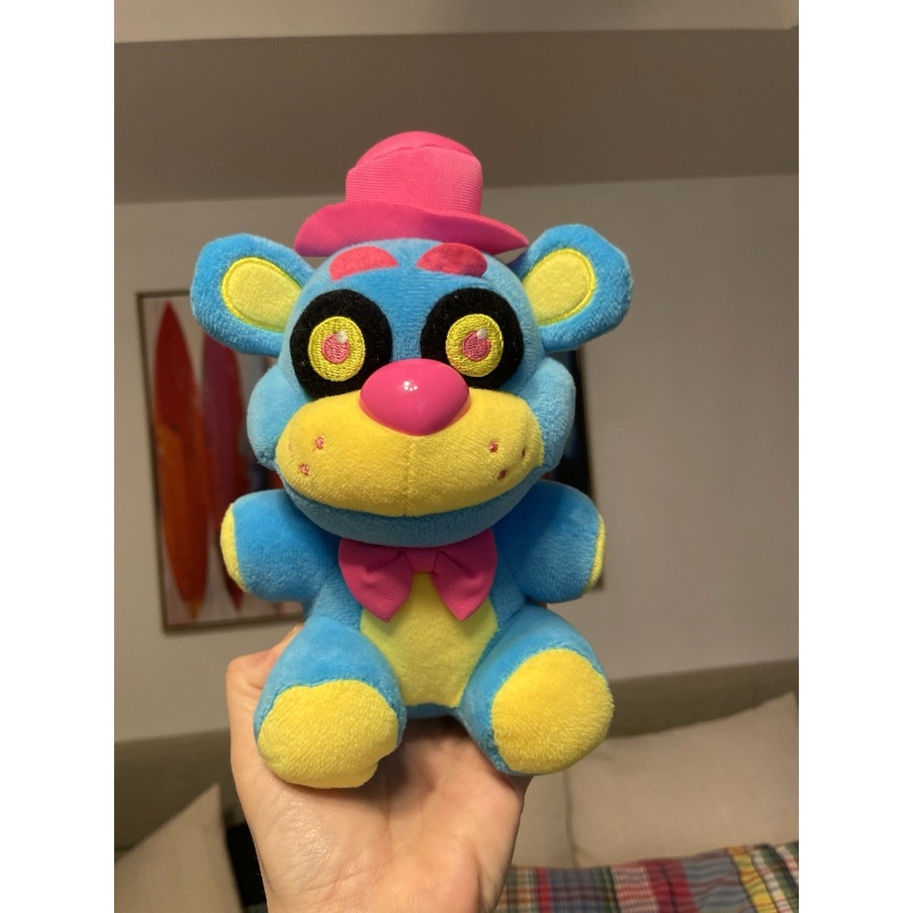 2017 Funko Five Nights At Freddy's FNAF Blue Blacklight Freddy‎ Plush Toy Neon